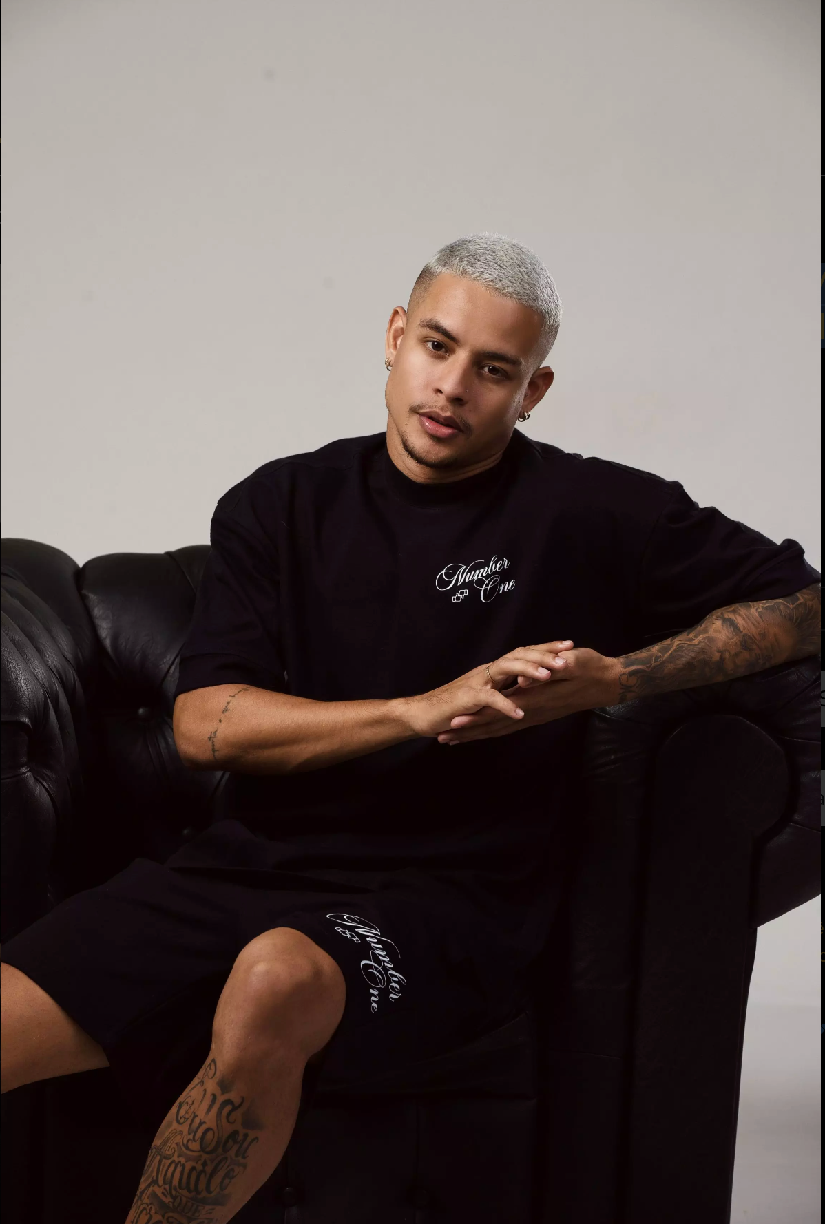 CAMISETA OVERSIZED PRETA "NUMBER ONE"