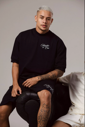CAMISETA OVERSIZED PRETA "NUMBER ONE"